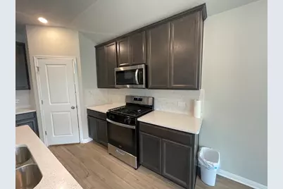404 Grasslands Trail, Hutto, TX 78634 - Photo 7
