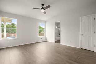 2029 Buckley Ln, Round Rock, TX 78664 - Photo 11