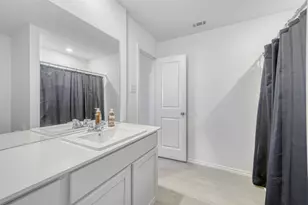 100 Burt Rainey Ln, Jarrell, TX 76537 - Photo 7