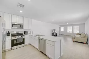 100 Burt Rainey Ln, Jarrell, TX 76537 - Photo 3