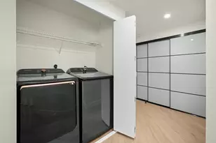 54 Rainey St, Austin, TX 78701 - Photo 21