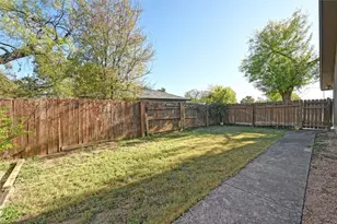 5902 Wagon Bend, Austin, TX 78744 - Photo 17