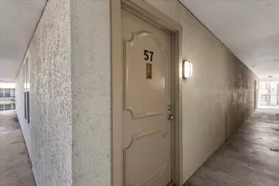 910 Duncan Ln, Austin, TX 78705 - Photo 3