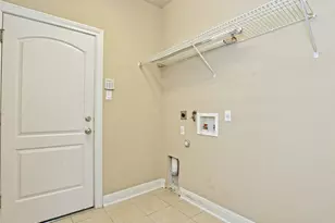 303 Hensley Dr, Austin, TX 78738 - Photo 13