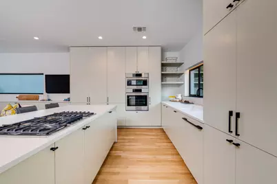 1111 W 31st Street, Austin, TX 78705 - Photo 7