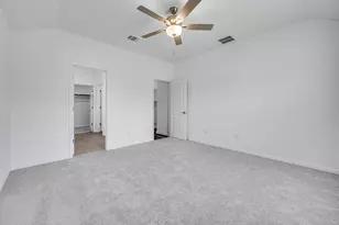 208 Childress St, Hutto, TX 78634 - Photo 7