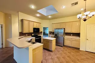 8102 Lerwick Ln, Round Rock, TX 78681 - Photo 5