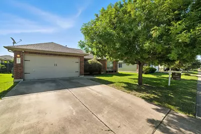 1107 Blewett Drive, Hutto, TX 78634 - Photo 3