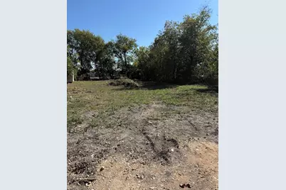 502 S Alamo Street, Bartlett, TX 76511 - Photo 3