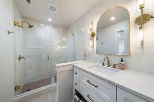 402 Island Dr, Horseshoe Bay, TX 78657 - Photo 23