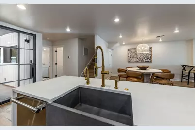 402 Island Drive #B, Horseshoe Bay, TX 78657 - Photo 9