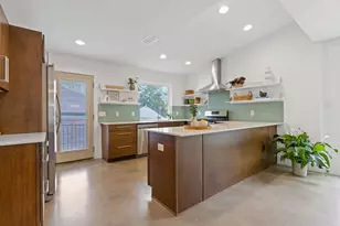 2008 Meadowridge Dr, Austin, TX 78704 - Photo 9