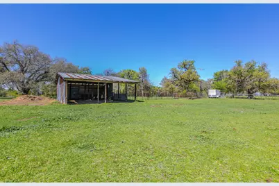 1500 County Road 405, Buckholts, TX 76518 - Photo 29
