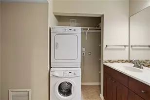 7685 Northcross Dr, Austin, TX 78757 - Photo 13