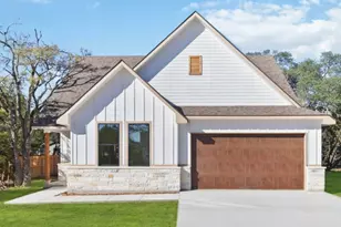 17 Stardust Cir, Wimberley, TX 78676 - Photo 1