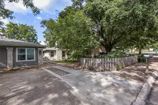 2402 Berkeley Ave, Austin, TX 78745 - Photo 3