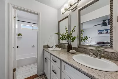 7912 Turquoise Trail, Austin, TX 78749 - Photo 19