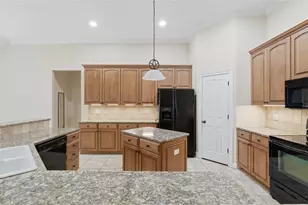 905 Mountain Dr, San Marcos, TX 78666 - Photo 15