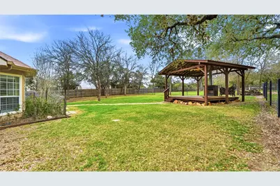 905 Mountain Drive, San Marcos, TX 78666 - Photo 33