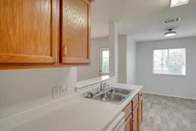 104 Pinnacle Drive, Georgetown, TX 78626 - Photo 13