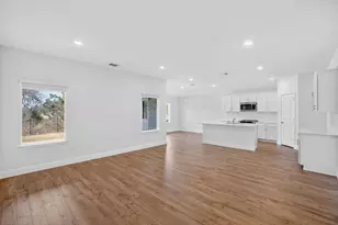 289 Rivers Edge Dr, Georgetown, TX 78628 - Photo 9