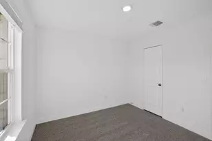 289 Rivers Edge Dr, Georgetown, TX 78628 - Photo 5