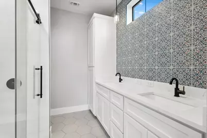 203 N Avenue J, Johnson City, TX 78636 - Photo 17