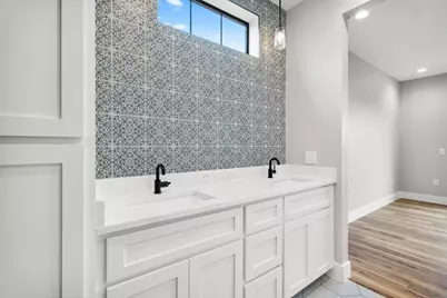 203 N Avenue J, Johnson City, TX 78636 - Photo 19