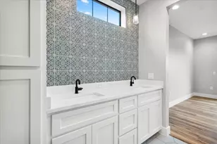 203 N Ave J, Johnson City, TX 78636 - Photo 19