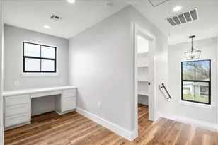 203 N Ave J, Johnson City, TX 78636 - Photo 23