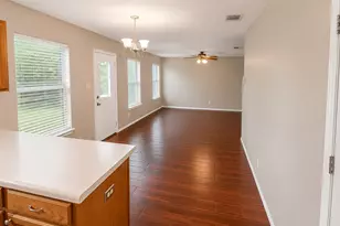 121 Wegstrom St, Hutto, TX 78634 - Photo 11