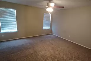 121 Wegstrom St, Hutto, TX 78634 - Photo 7