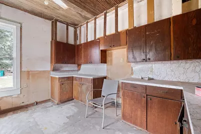 304 Washington Street, Smithville, TX 78957 - Photo 33