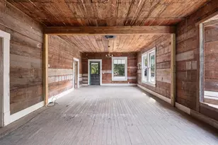 304 Washington St, Smithville, TX 78957 - Photo 19