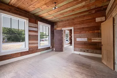 304 Washington Street, Smithville, TX 78957 - Photo 23