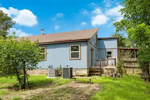 1807 Briar Hill Dr, Austin, TX 78741 - Photo 37