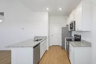 116 Carmel Cyn Trl, Jarrell, TX 76537 - Photo 5