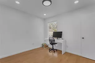 10809 Lambert Cir, Austin, TX 78758 - Photo 11