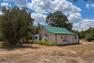 8947 S Fm 1915, Buckholts, TX 76518 - Photo 3