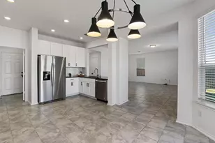 204 Benmyrtle Trl, Georgetown, TX 78626 - Photo 13