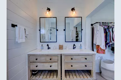 22516 Felicia Drive, Spicewood, TX 78669 - Photo 19