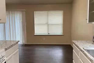 2712 Cameron Loop, Austin, TX 78745 - Photo 9