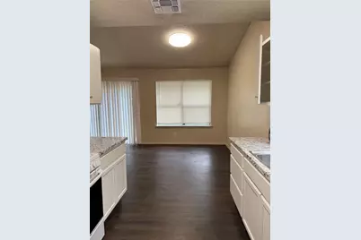 2712 Cameron Loop, Austin, TX 78745 - Photo 9