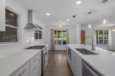 1306 Haskell Street, Austin, TX 78702 - Photo 13