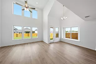 628 Hickory Bend Trl, Georgetown, TX 78628 - Photo 7