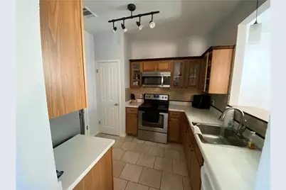 2407 Curry Loop #B, Round Rock, TX 78664 - Photo 9