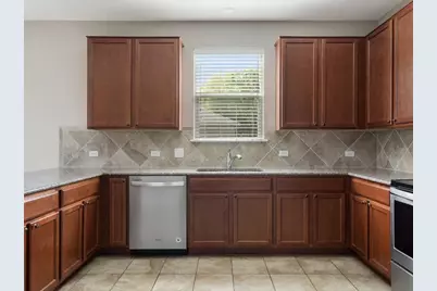 7633 Rio Pass, Austin, TX 78724 - Photo 9