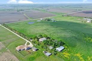 12914 Pfluger Berkman Ln, Coupland, TX 78615 - Photo 29