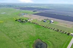 12914 Pfluger Berkman Ln, Coupland, TX 78615 - Photo 35