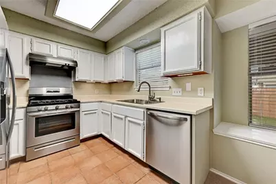 12915 Modena Trail, Austin, TX 78729 - Photo 3